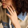 Bague à bande en acier inoxydable Ellis Domed Collection