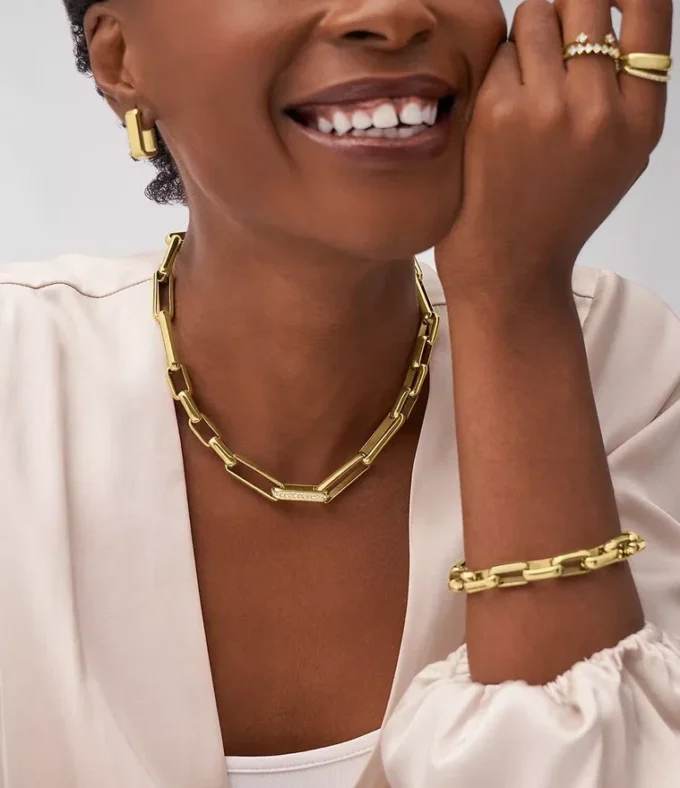 Bague classique en laiton doré Glitz Bague classique en laiton doré Glitz