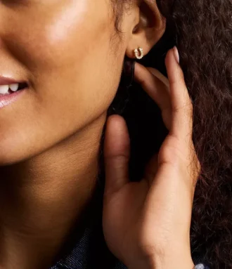 Boucles d&rsquo;oreilles Sutton Horseshoe en acier inoxydable doré
