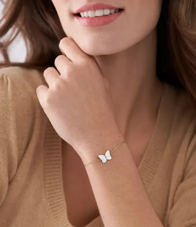 Bracelet à chaîne Sutton Radiant Wings avec papillon en nacre blanche