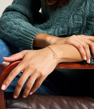Bracelet multi-rangs Sutton Horseshoe en acier inoxydable doré
