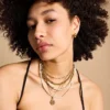 Collection Sadie Locket Collier pendentif en acier inoxydable doré Collection Sadie Locket Collier pendentif en acier inoxydable doré