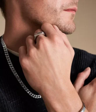 Collier Harlow en acier inoxydable à chaîne texturée linéaire