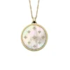 Collier pendentif Merrit Classic en acier inoxydable doré et nacre Collier pendentif Merrit Classic en acier inoxydable doré et nacre
