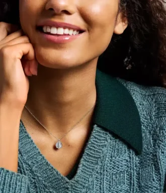 Collier pendentif Merrit Timeless en acier inoxydable argenté et nacre
