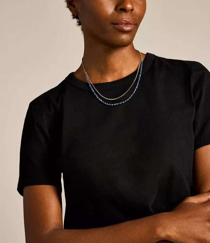 Collier à perles de lapis-lazuli bleu