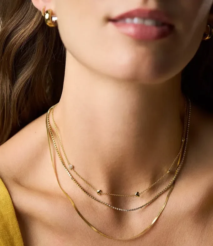 Collier Sutton Heartbeat en laiton doré Collier Sutton Heartbeat en laiton doré