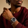 Ensemble montre et bracelet en cuir marron à trois aiguilles et dateur Machine