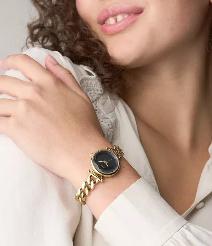 Montre Carlie à trois aiguilles en acier inoxydable doré Montre Carlie à trois aiguilles en acier inoxydable doré
