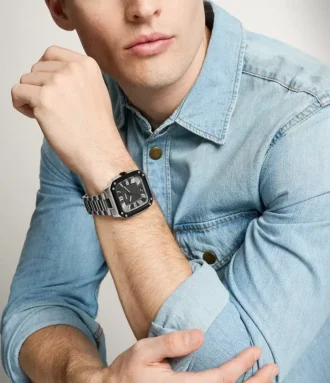 Montre Crosby à trois aiguilles et date en acier inoxydable