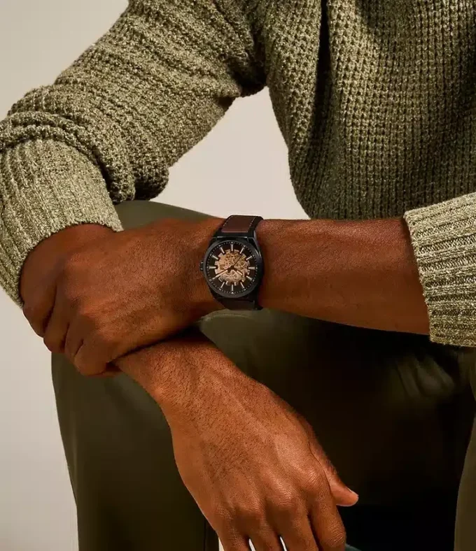 Montre Everett automatique en cuir LiteHide™ marron foncé