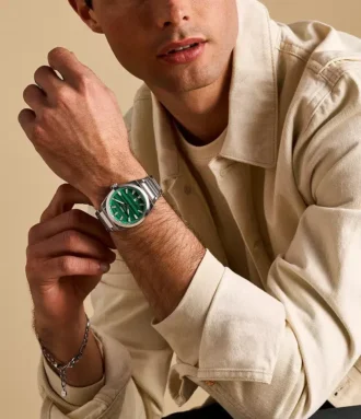 Montre Everett à trois aiguilles et date en acier inoxydable