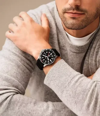 Montre Fossil Blue GMT en silicone noir
