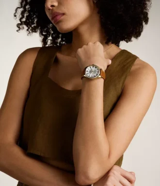 Montre Gilmore à trois aiguilles avec date, cuir marron moyen