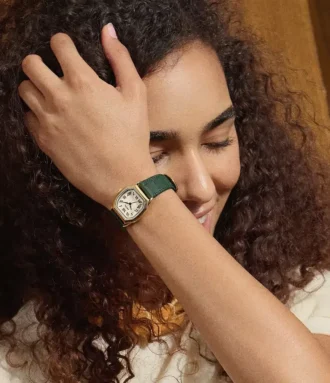 Montre Harlow à trois aiguilles en cuir croco vert