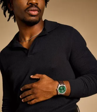 Montre mécanique à trois aiguilles avec date, bracelet en cuir marron