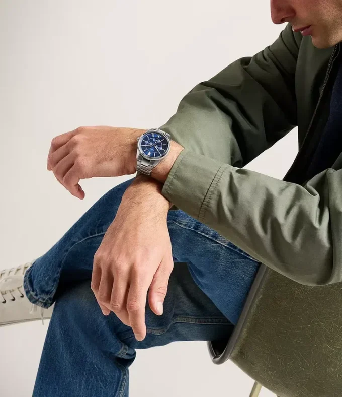 Montre multifonction en acier inoxydable Pearson Montre multifonction en acier inoxydable Pearson