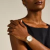 Montre multifonction Jacqueline Sun Moon en acier inoxydable doré Montre multifonction Jacqueline Sun Moon en acier inoxydable doré