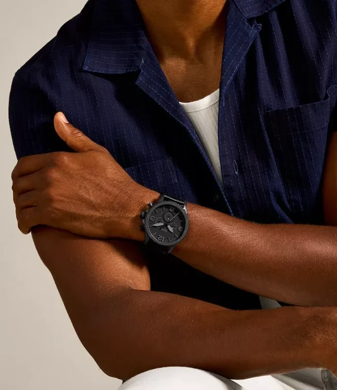 Montre Nate Chronograph en cuir noir