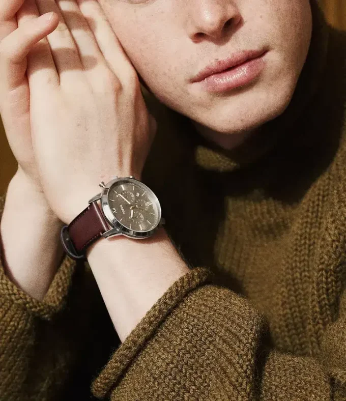 Montre Neutra Chronograph en cuir marron