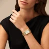 Montre Raquel à trois aiguilles avec date, en acier inoxydable doré Montre Raquel à trois aiguilles avec date, en acier inoxydable doré