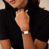 Montre Raquel à trois aiguilles avec date, en cuir LiteHide™ noir Montre Raquel à trois aiguilles avec date, en cuir LiteHide™ noir