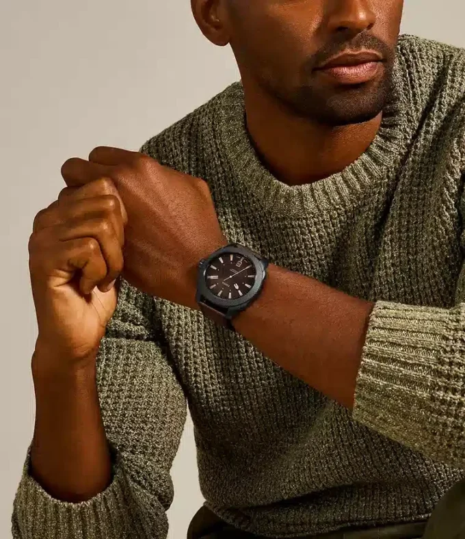 Montre à trois aiguilles avec date, en cuir LiteHide™ marron foncé
